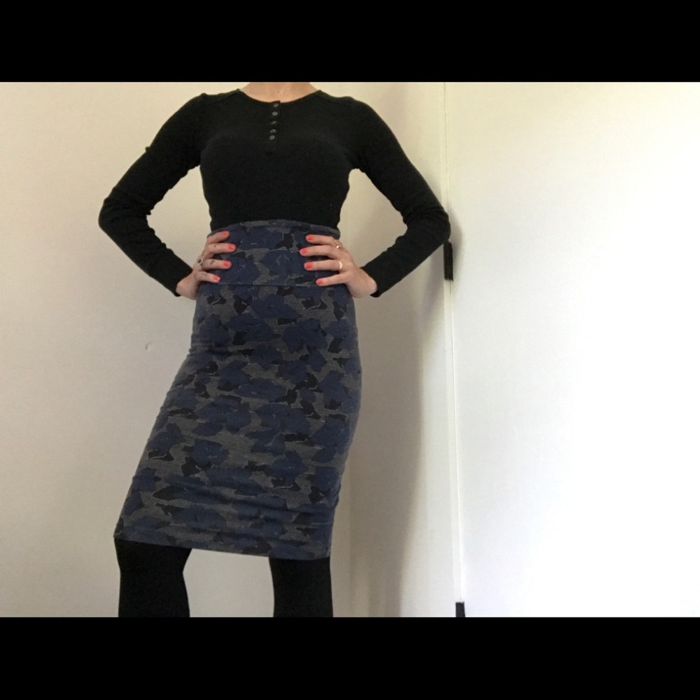 Ecote Navy Floral Print High Waisted Pencil Skirt - Picture 2 of 13